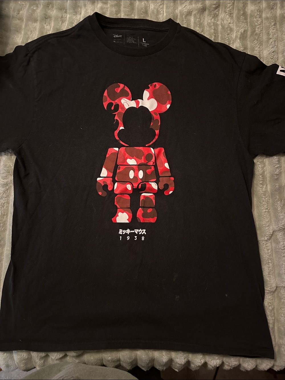 Vintage Disney Men’s Neff Tokyo Toy Camo Mickey Shirt
